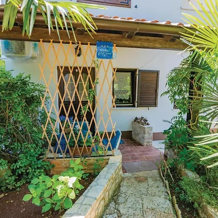 Amazing In Novigrad With Wifi Appartement Novigrad Istria