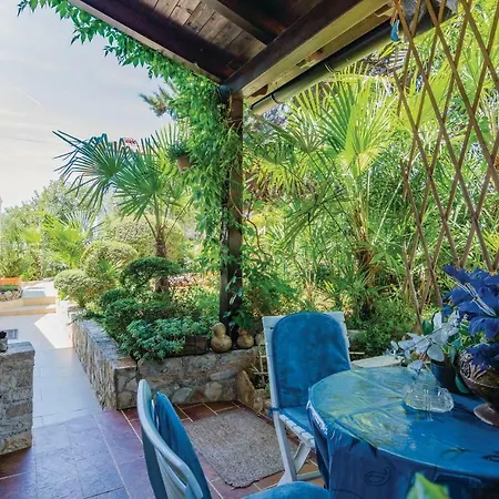 Appartamento Cozy Apartment In Novigrad With Wifi *