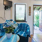Amazing In Novigrad With Wifi Novigrad Istria